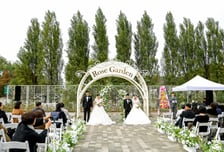 KB증권, 한강 야외결혼식 지원