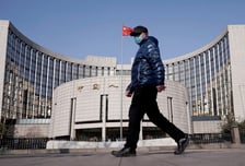 중국, 10월 외환보유액 10년래 최대치…금 매입 속도는 둔화