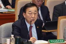 국토장관, 통계조작 의혹에 "법적 근거 명확"