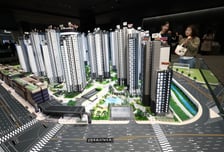 "25억 있으면 30억 번다"…로또 아파트에 2.3만명 우르르