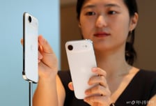 [IT썰]애플, 차세대 아이폰 에어 출시 연기…판매 부진 탓