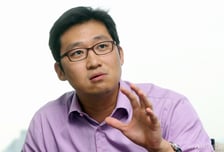 쿠팡 "김범석 의장, 미국에만 기부 사실 아냐" 반박