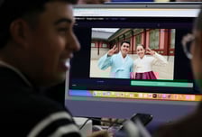 [IT썰]"내 눈 키우고, 옆 사람 웃게 해줘"…구글, AI 사진 편집 기능 강화