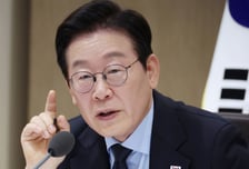 이재명 대통령 "檢 정치화가 문제···정치 특수부 사건에 나라 들쑥날쑥"