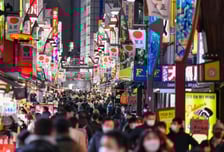 "외국인 너무 온다"…일본, 출국세·비자 수수료 인상 추진