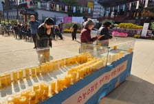 "해줄 수 있는 게 기도뿐"…수험생 만큼 간절한 학부모, 교회·절로