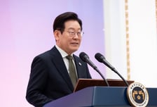 기초단체장 만난 이재명 대통령 "권한·예산 남용 없어야…대통령 많이 나오길"