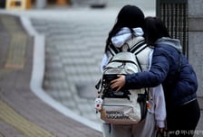 與, 수능 맞아 "모든 청년의 꿈 응원···다 이루어질지니"