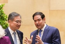 조현 외교장관, 美 루비오와 약식회동…"한미 조인트 팩트시트 협의"