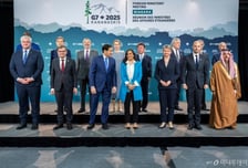 한국 G7 갈 때, 北는 러시아·라오스와 맞손…남북한 '블록 외교' 경쟁