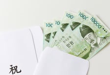 9년 전 연락 끊긴 대학 선배, 모바일 청첩장만…"축의해야하나요?"