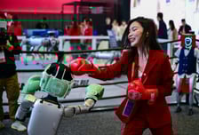 중국이 베팅하는 '휴머노이드 로봇'의 시대는 정말 올까? [PADO]