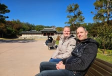 숙종 산책길 따라 경희궁 걷는 직장인들…고궁이 도심 녹지 연결점