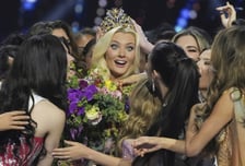 '미스 유니버스' 인기 뚝, 돈 벌려고 이런 경쟁까지…두 남자의 갈등