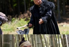 '이강에는 달이 흐른다' 강태오X김세정, 산적 만나 난투전...생활 무술 총동원