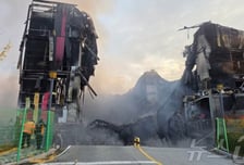 "기둥만 남아" 축구장 27개 규모 불 탔다...이랜드 물류센터 화재 이틀째