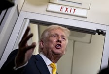 트럼프, "BBC에 7조원대 명예훼손 소송 제기할 것"