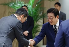 [속보]이재명 대통령 "기업이 전세계 상대 활동하는데 부족함 없게 최선 다할 것"