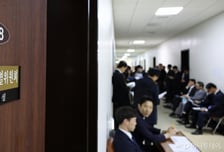 국민성장펀드도, 농어촌기본소득도 "나중에"…예결소위 잇단 보류