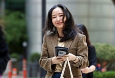 "민희진, 뉴진스 앞길 막고 싶지 않다고…왜 3:2 됐나 궁금해해"