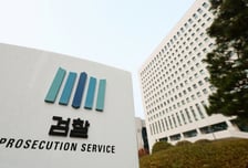 개혁인가 보복인가… 수임제한·강등 논란