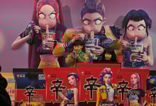 "악귀 언급 불편한데?"…케데헌 노래 금지령 떨어진 영국 학교