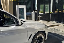 삼성물산, 래미안 원페를라 'AI 주차장' 첫 적용