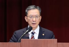 론스타에 2억달러 배상금 지급 취소되나…19일 새벽 선고