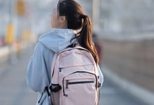 버스서 따로 앉았다고…"나도 친해지고 싶었어" '따돌림' 학폭 신고