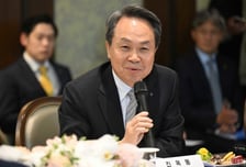 신한금융, 차기 회장 후보 4명 확정…진옥동·정상혁·이선훈·외부 1인