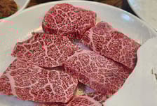 "한우라고 속여" 식당 허위 신고…월세 못 올린 건물주가 범인이었다