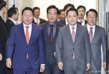 장동혁 "기업이 살아야 대한민국 산다…성장 중심으로 규제 혁파해야"