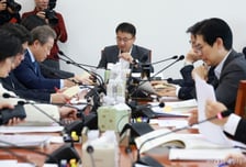 '4조2000억' 예비비 편성에…野 "일방 삭감하더니 내로남불"