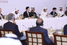 [속보]이재명 대통령 "제 3국 공동 진출 통해 UAE와 협력, 글로벌 차원 확산되길 희망"