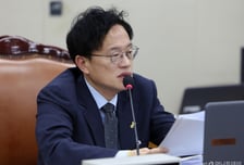 '지역의사제' 도입·'비대면 진료' 허용…입법 8부 능선 넘었다