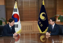 [단독]금융사 영업정지 제재 두고 표결까지 간 이찬진-금융위