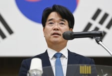 '항소포기 반발' 송강·박재억 "내부혼란 빨리 안정되길…먼저 떠나 미안하다"