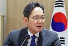 이재용 회장, 붉은 말의 해 '기수교체'보다 '주마가편' 결정