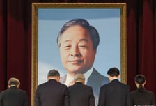 'YS 10주기' 민주당 "김영삼처럼 정도의 길 걷겠다"…행사엔 불참