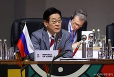 취임 후 첫 G20 무대 선 이재명 대통령···"투자원활화협정, WTO 각료회의 채택되도록 노력"