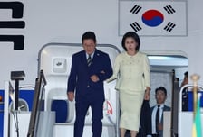 "키세스단, 쉬엄쉬엄하는 대통령 뽑지 않아"···김혜경 여사가 밝힌 이재명 대통령 '열일' 이유