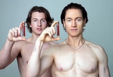 18세로 돌아가려고 수십억 쓴 억만장자...'이것' 다시 마신다