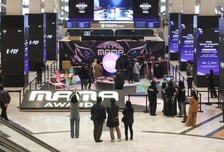 "홍콩 시상식 열기를 그대로"…신세계백화점, '마마 어워즈' 팝업 운영