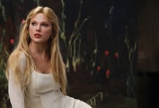 '이 가수' 얼굴 나오면 의심부터...AI 딥페이크 표적 1위 스타는?