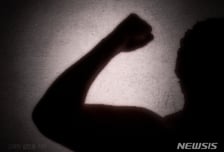 밟고 때리고…전 여친 덮친 30대, 무차별 폭행에도 '집유', 왜