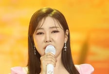 송가인, '미스트롯4' 마스터 출격…7년 만에 금의환향