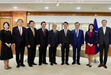 김민석 총리 "한일, 미래지향적 협력 관계…정계·민간 차원 교류 중요"