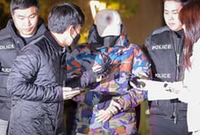 '도이치 공범' 이모씨, 건강 문제로 불출석…내일 재소환