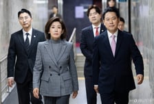 장동혁 "고개 숙이면 목을 꺾는다"…내란 공세에 정면 돌파 택한 국힘