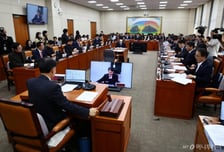 '토큰증권 법제화' 2년여만에 국회 첫 관문 통과...내년 본격화 기대